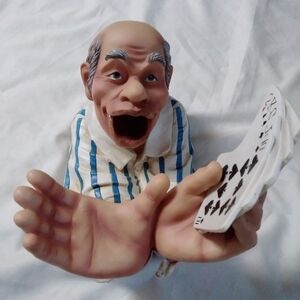 POKER PLAYER WINE BOTTLE HOLDER